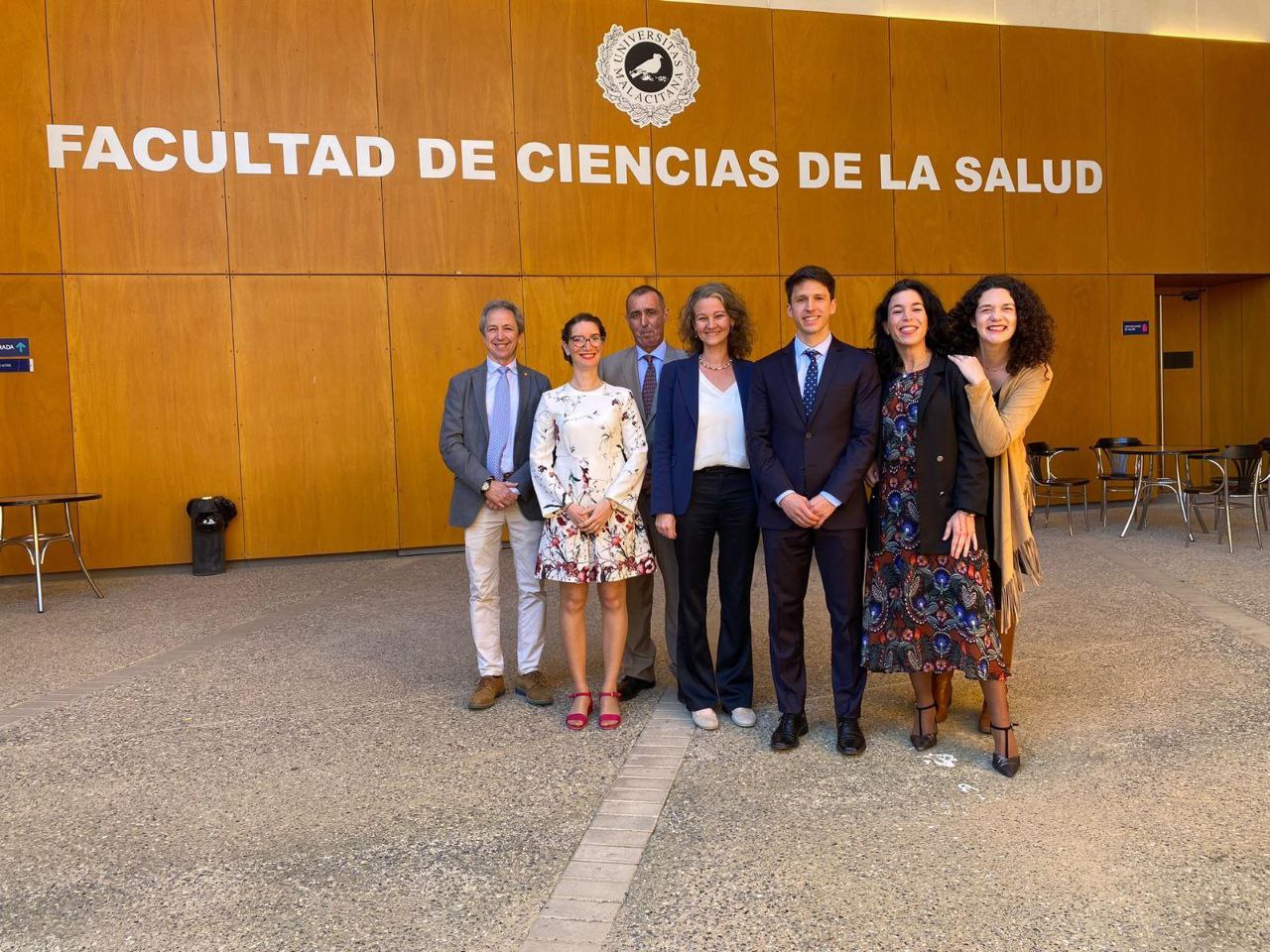 Grupo EpiPHAAN acompañando a Juan Carlos despues de su brillante defensa